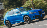 阿尔法罗密欧(Stelvio Quadrifoglio 长期回顾)